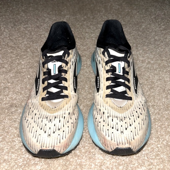 Brooks Hyperion tempo running shoe - Picture 2 of 4